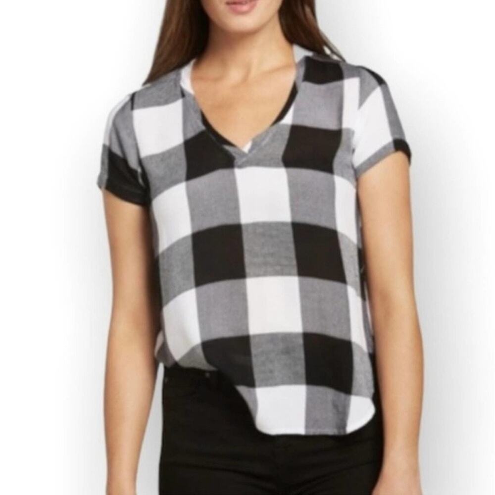 Anthropologie Cloth & Stone Buffalo Check V Neck Top size Medium